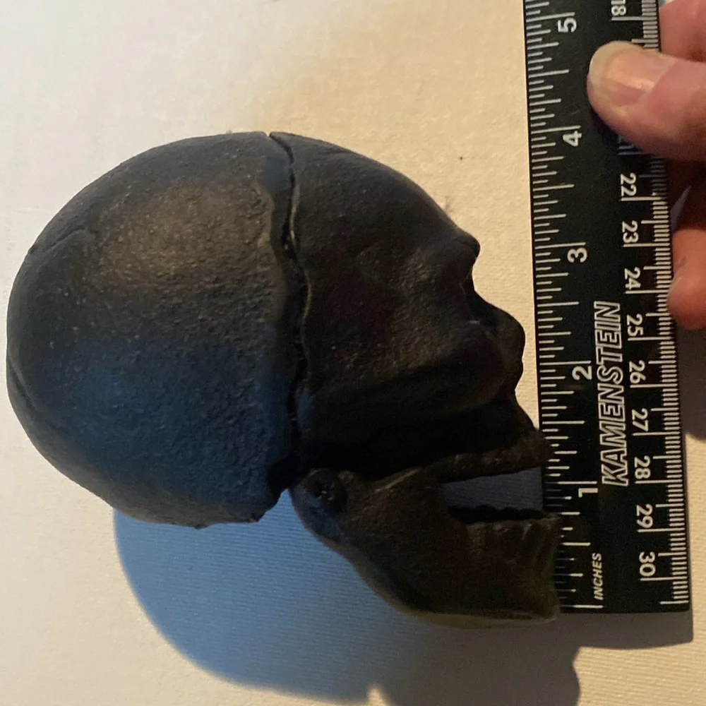Vintage Iron Metal, Heavy Black Skull with Moving Jaw - Picture 6 of 7
